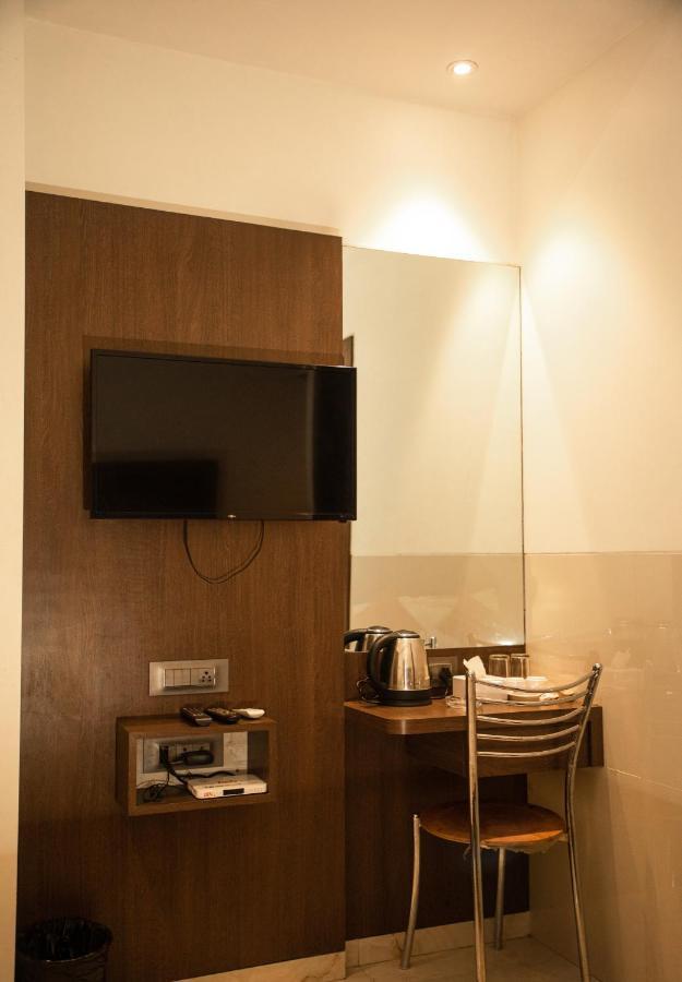 Hotel Monarch Express Near Karnala Sports Academy Panvel,Navi Mumbai Exterior foto